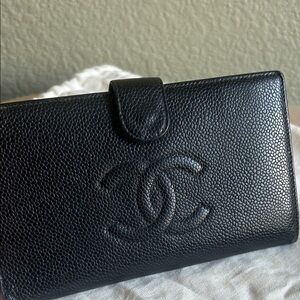CHANEL Black Leather Wallet with card holder